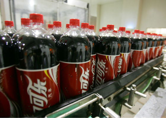 Çin PET Şişe İçin Cola Soda Su İçecek Üretim Hattı, Karbonasyon Makinesi Endüstriyel Tedarikçi